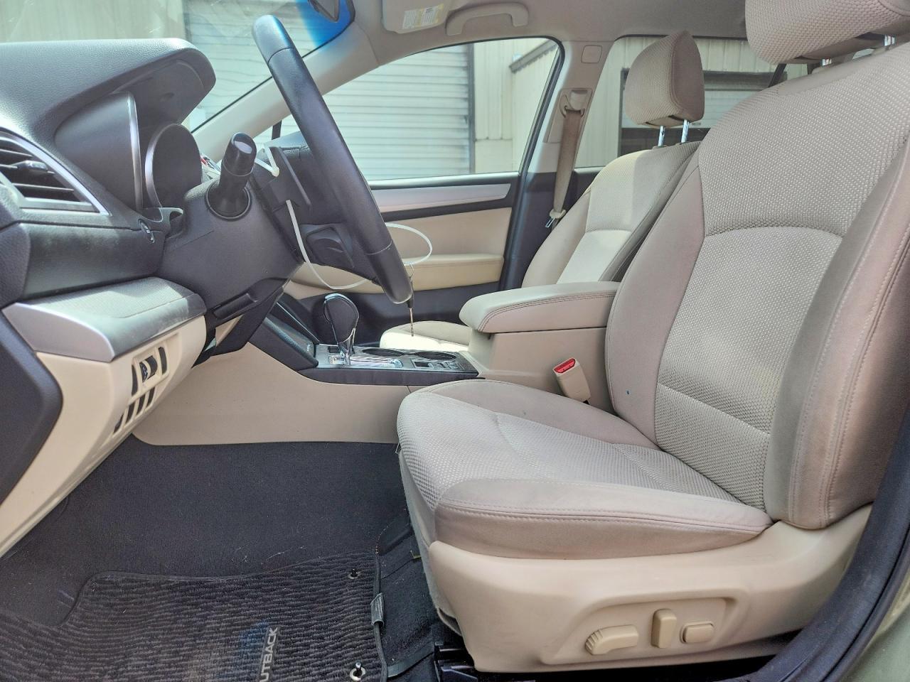 2017 Subaru Outback 2.5I Premium - Image 7