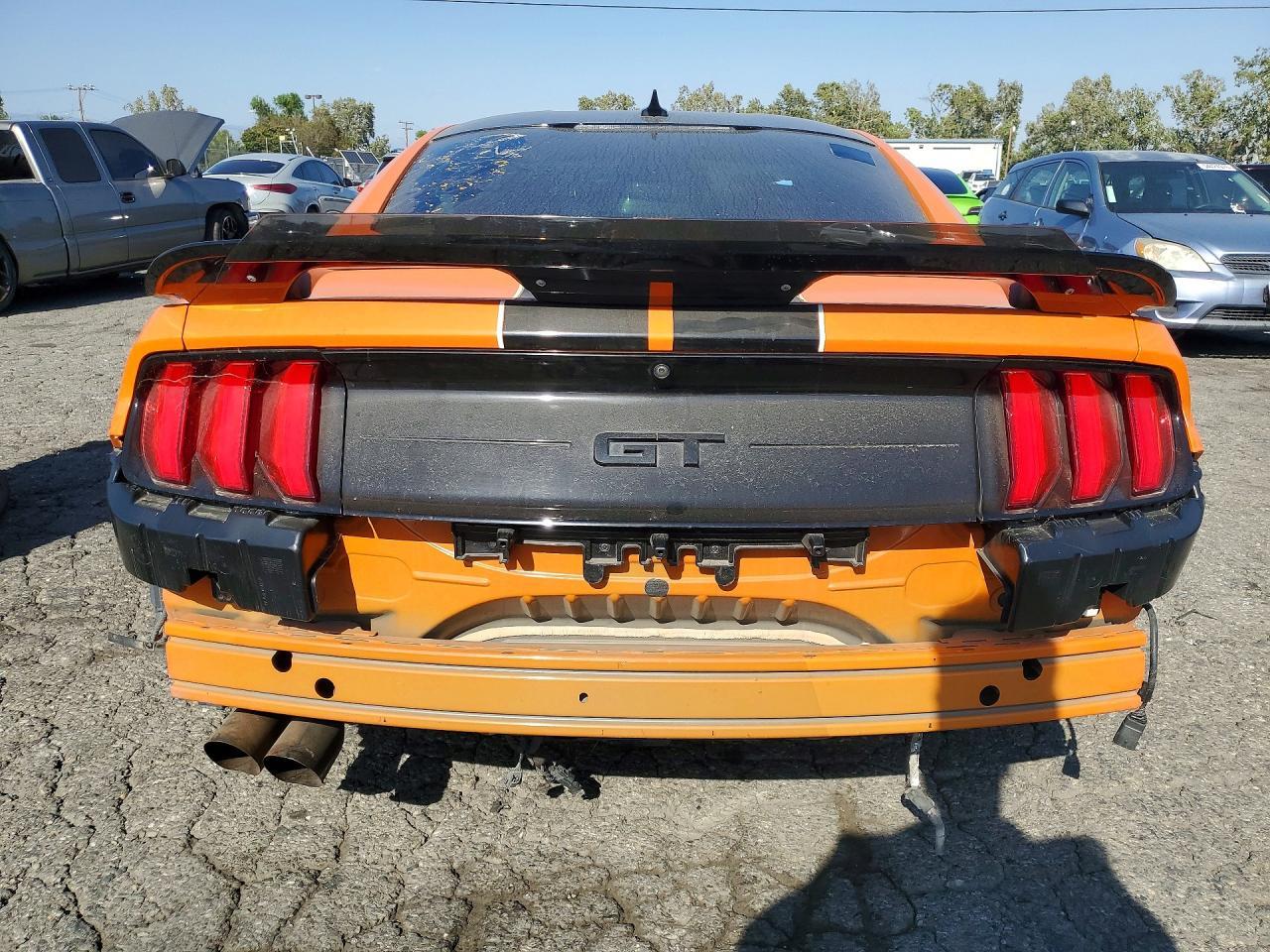 2020 Ford Mustang Gt - Фото 6