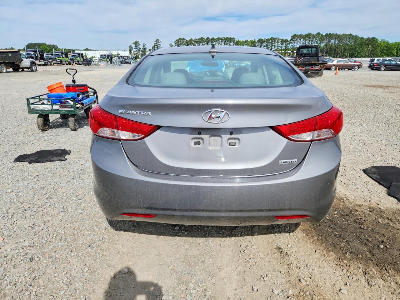 2013 Hyundai Elantra Limited - Фото 6