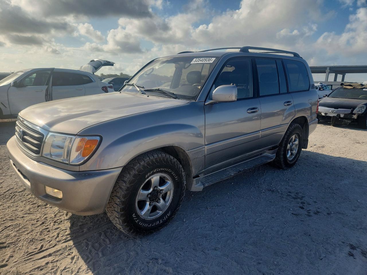 2001 Toyota Land Cruiser Base