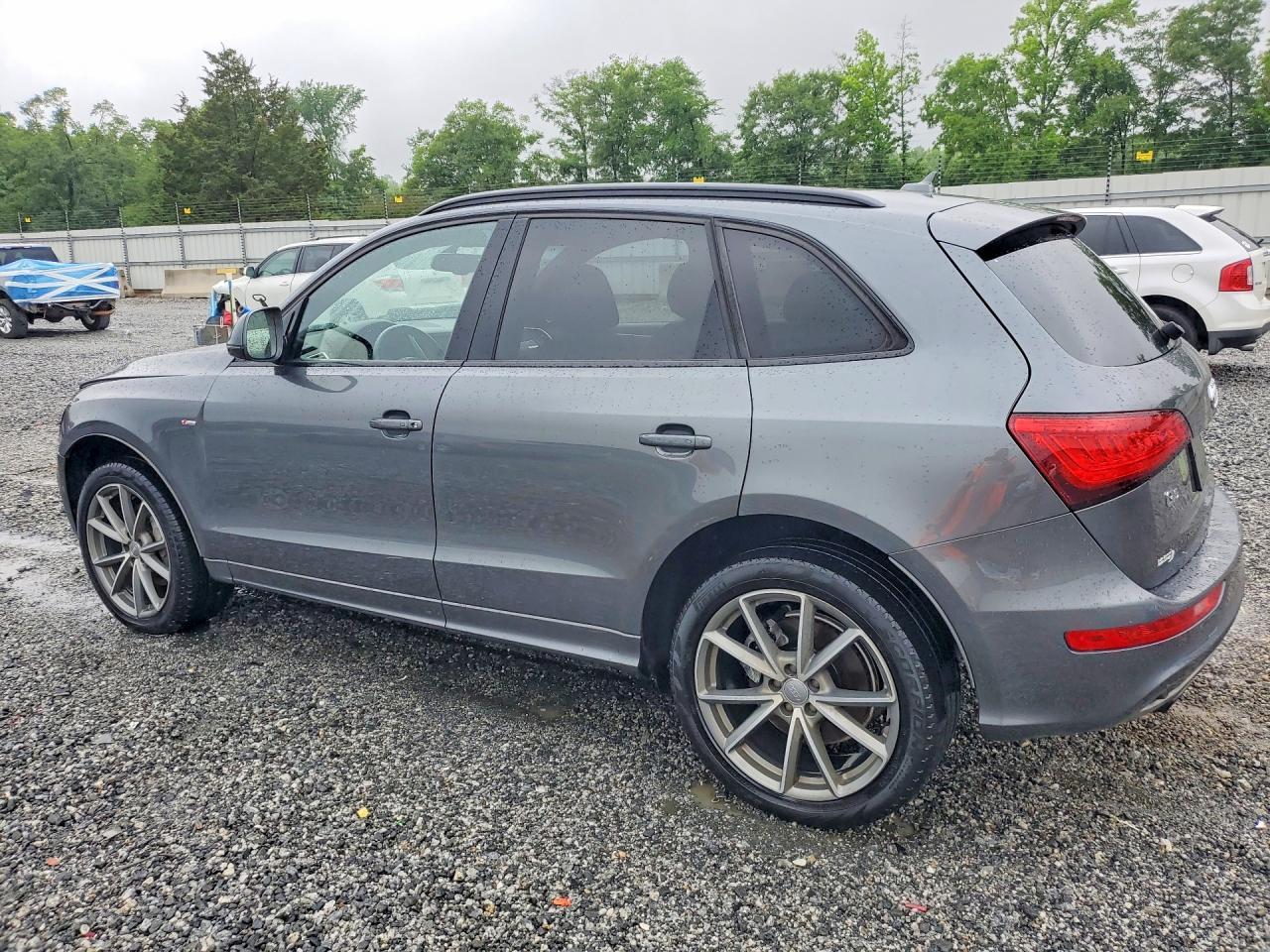 2017 Audi Q5 Premium Plus S-Line - Image 2