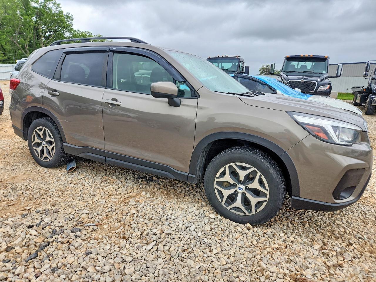 2020 Subaru Forester Premium - Фото 4