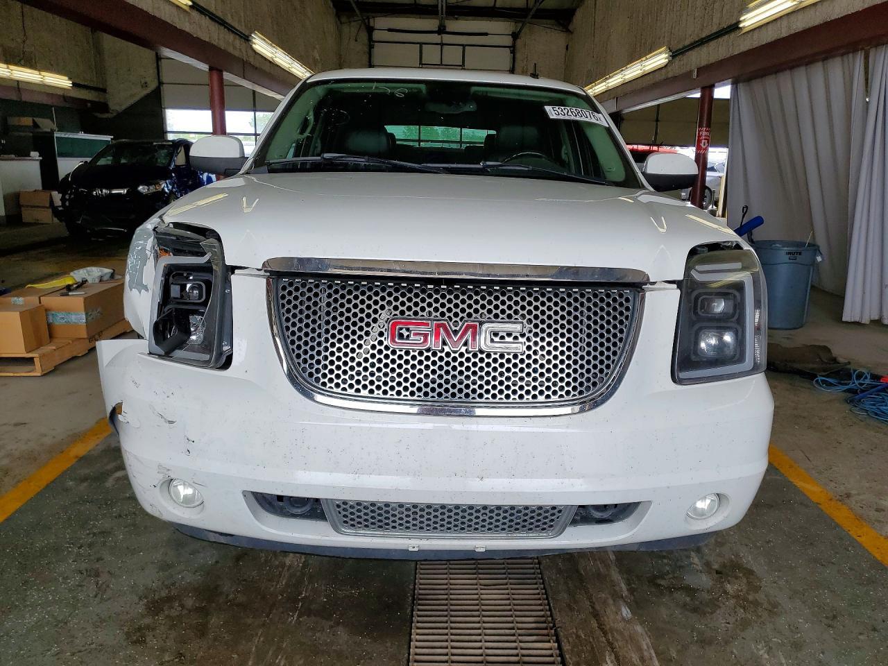 2007 GMC Yukon Denali - Фото 5