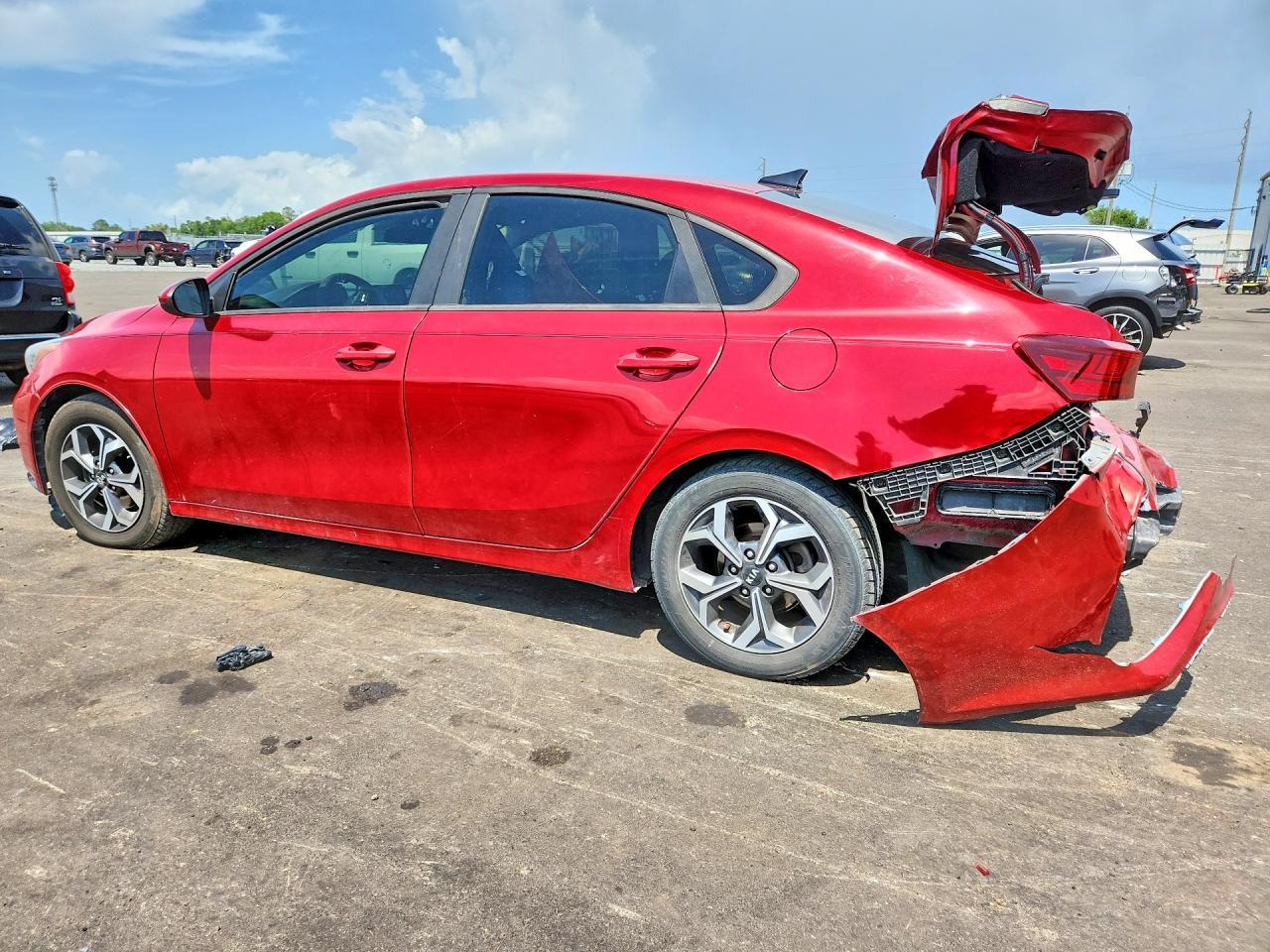2019 Kia Forte Lxs - Фото 2