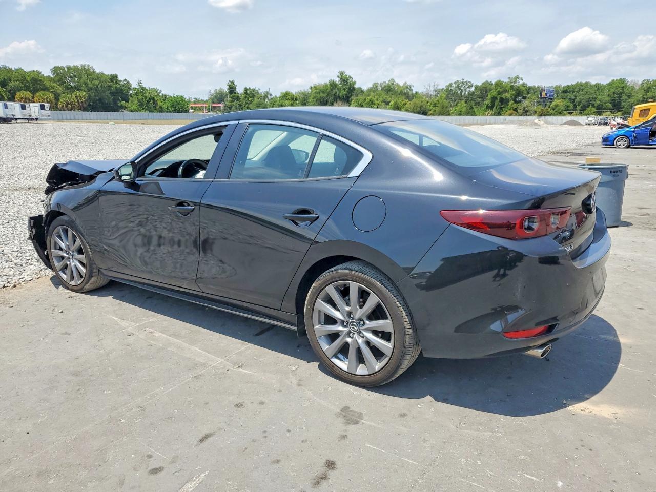 2025 Mazda 3 Preferred - Image 2
