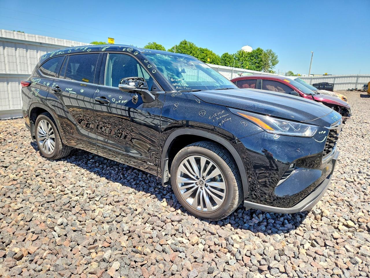 2023 Toyota Highlander Hybrid Platinum - Фото 4