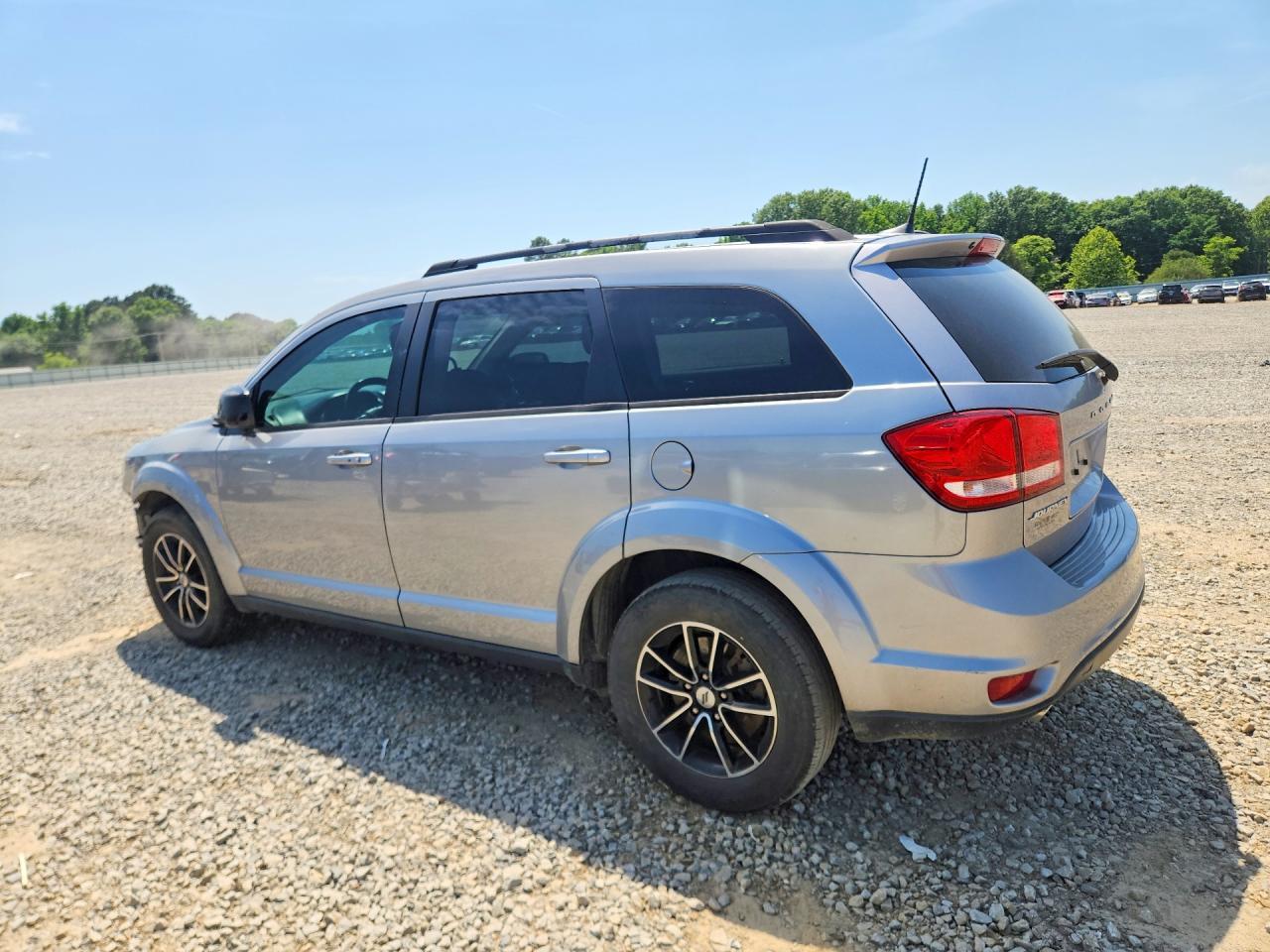 2018 Dodge Journey Sxt - Image 2
