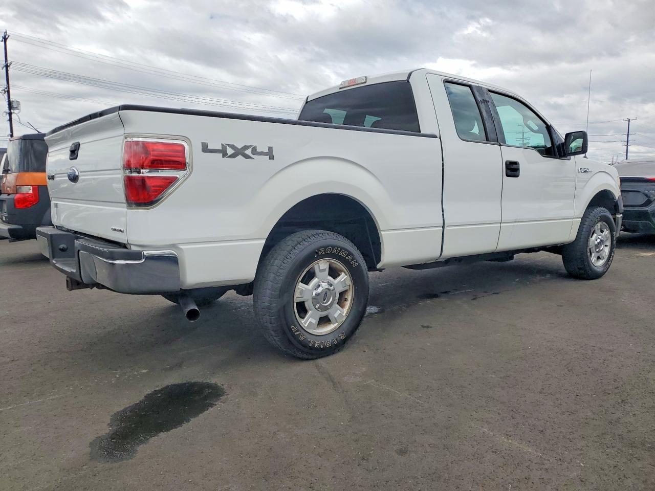 2014 Ford F150 Super Cab - Фото 3
