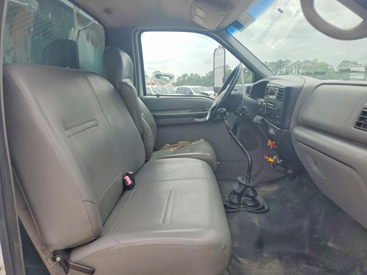2006 Ford F750 Super Duty - Фото 5