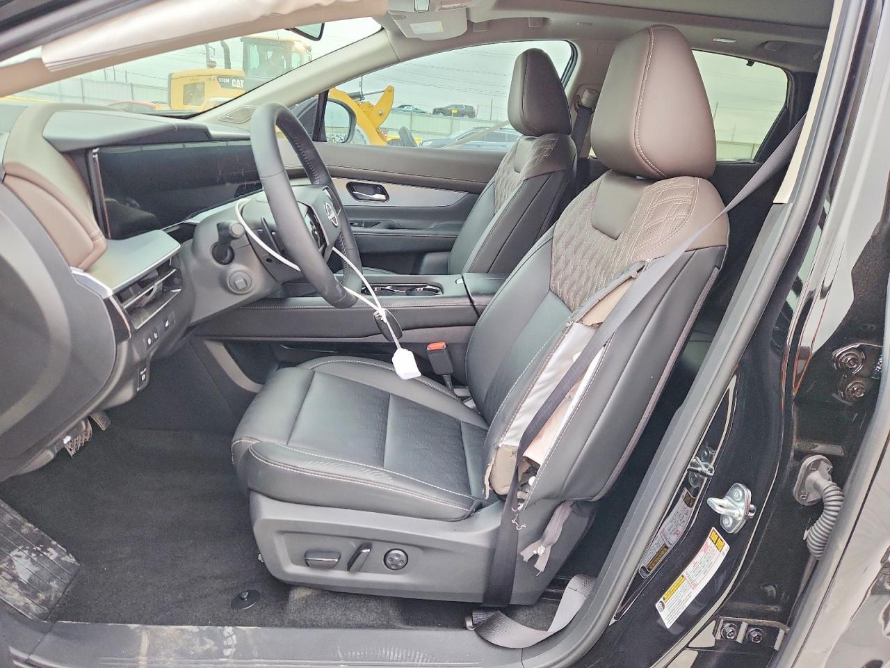 2026 Nissan Murano Platinum - Image 7
