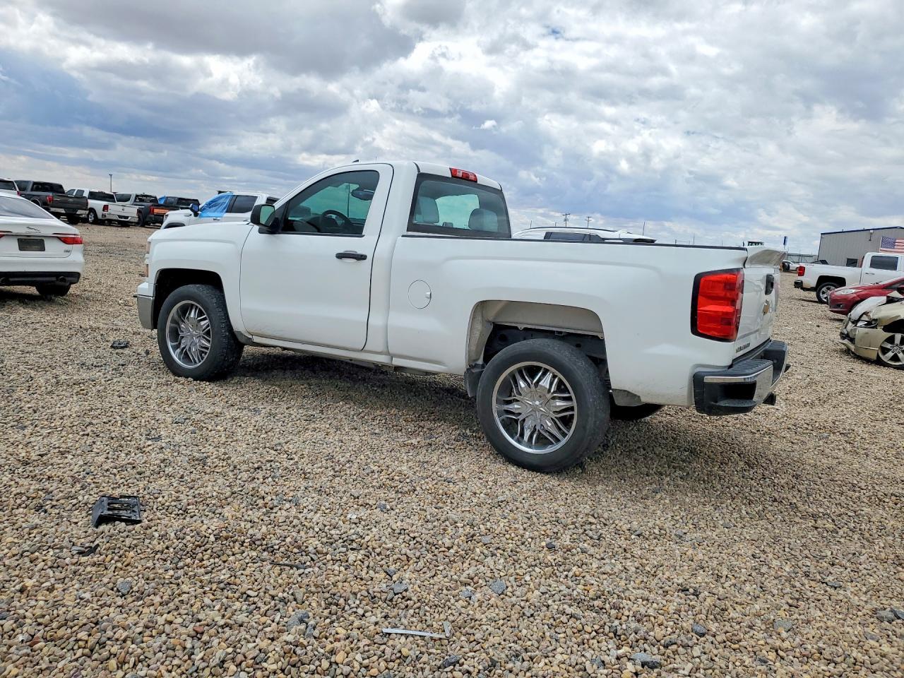 2014 Chevrolet Silverado C1500 - Фото 2