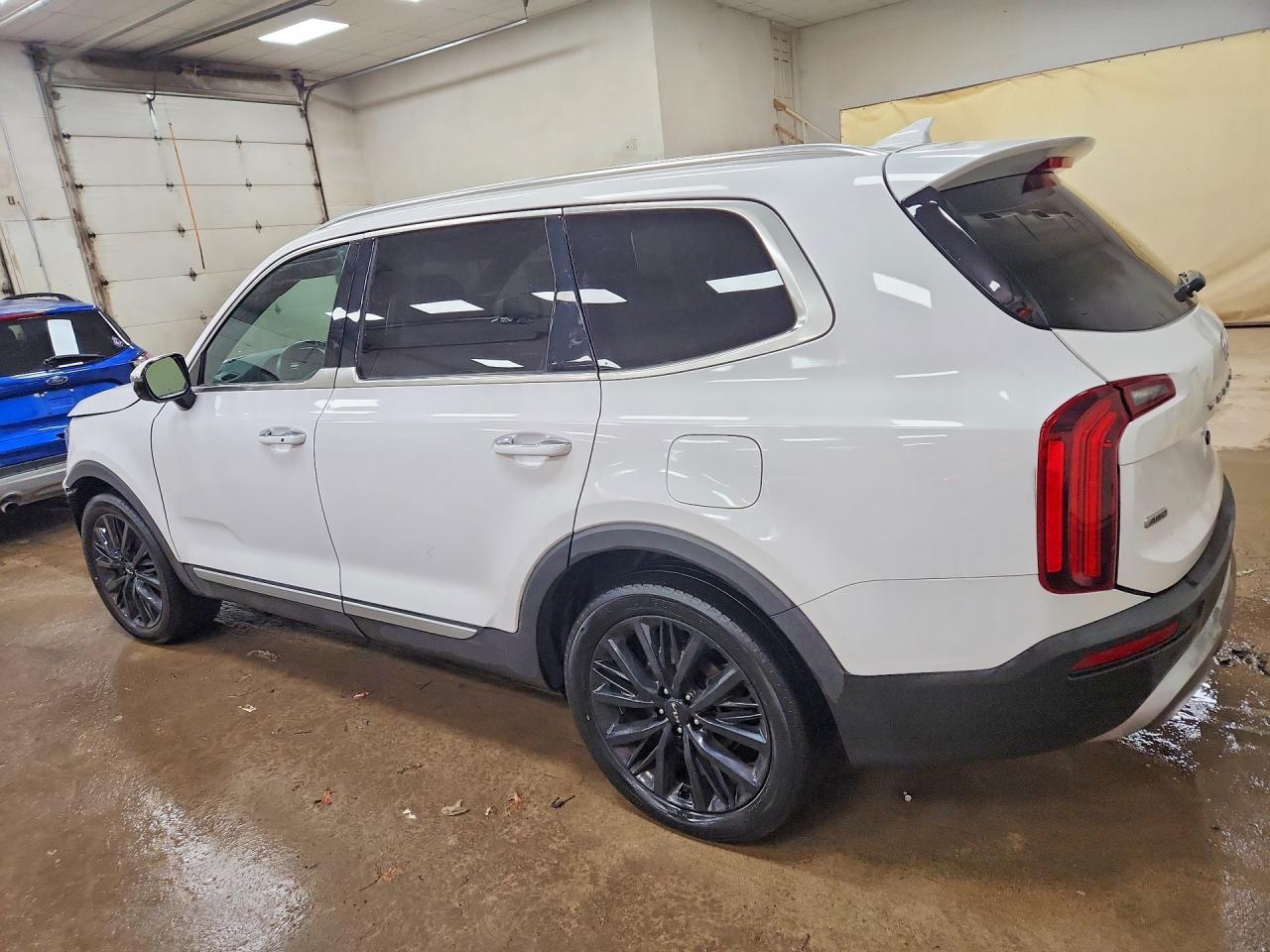 2022 Kia Telluride Sx - Image 2