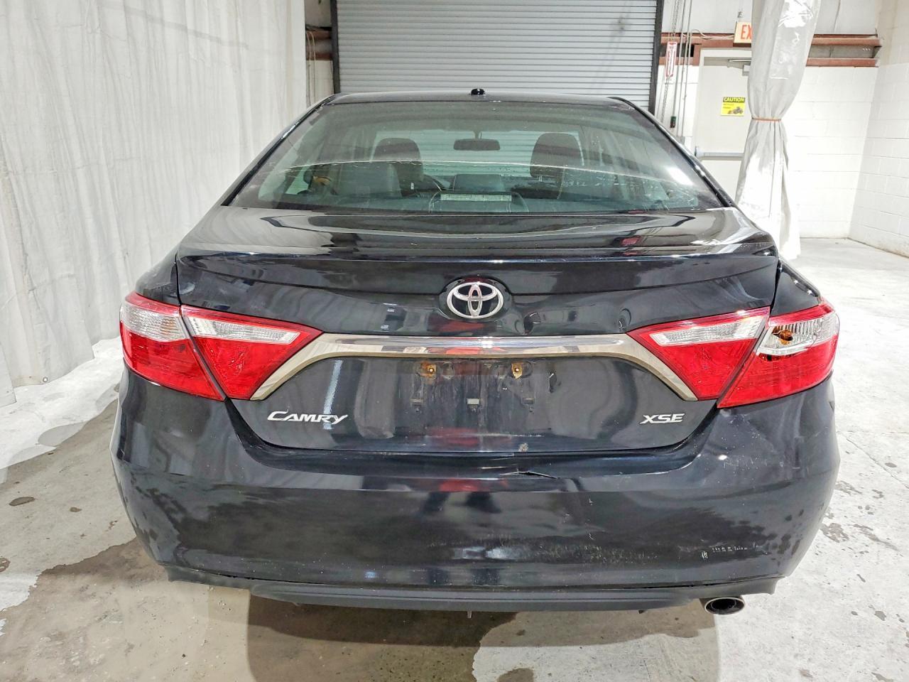 2015 Toyota Camry Xse - Image 6