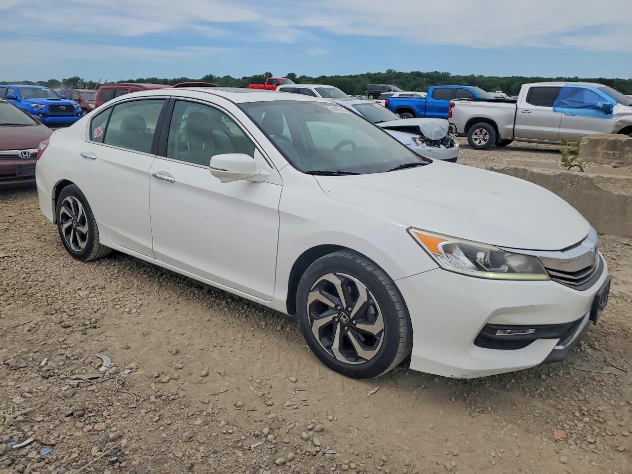 2016 Honda Accord Ex - Image 4