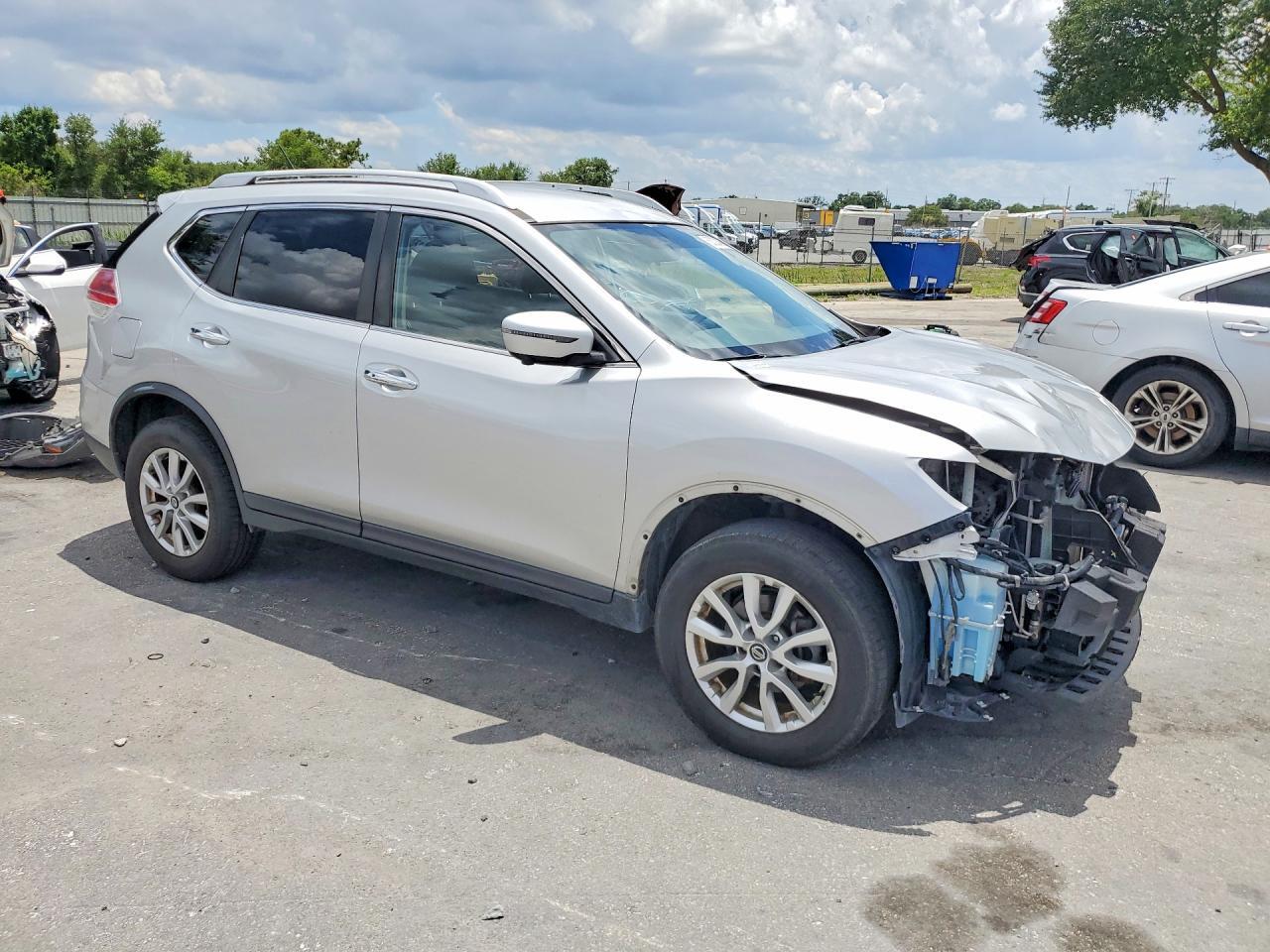 2016 Nissan Rogue Sv - Фото 4