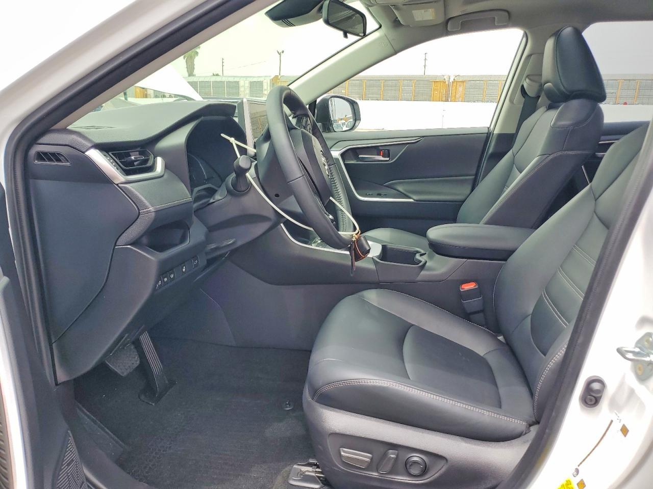 2025 Toyota Rav4 Xle Premium - Фото 7