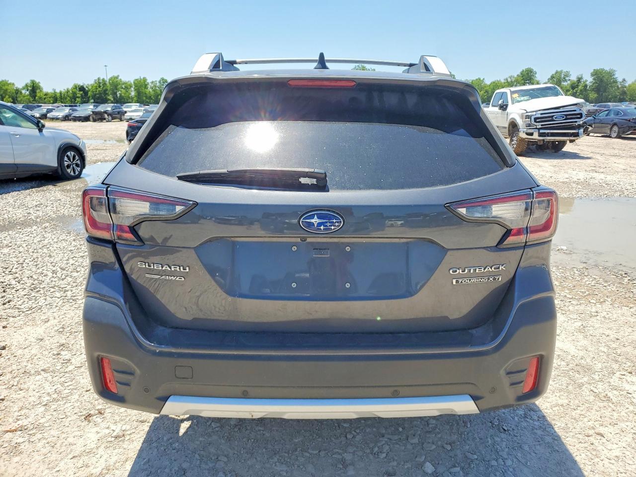 2022 Subaru Outback Touring - Image 6