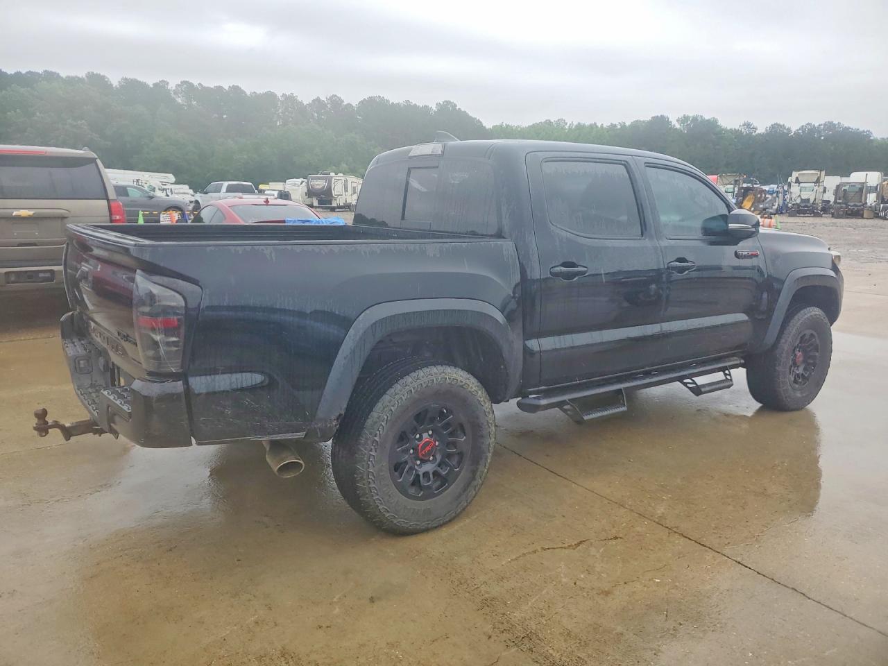 2018 Toyota Tacoma Trd Pro - Image 3