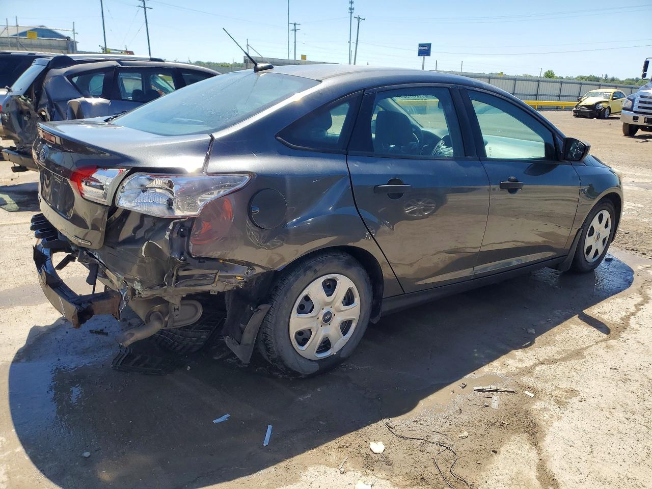 2016 Ford Focus S - Фото 3