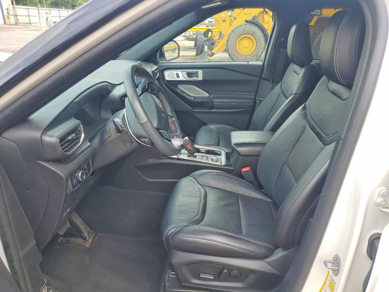 2023 Ford Explorer St - Image 7