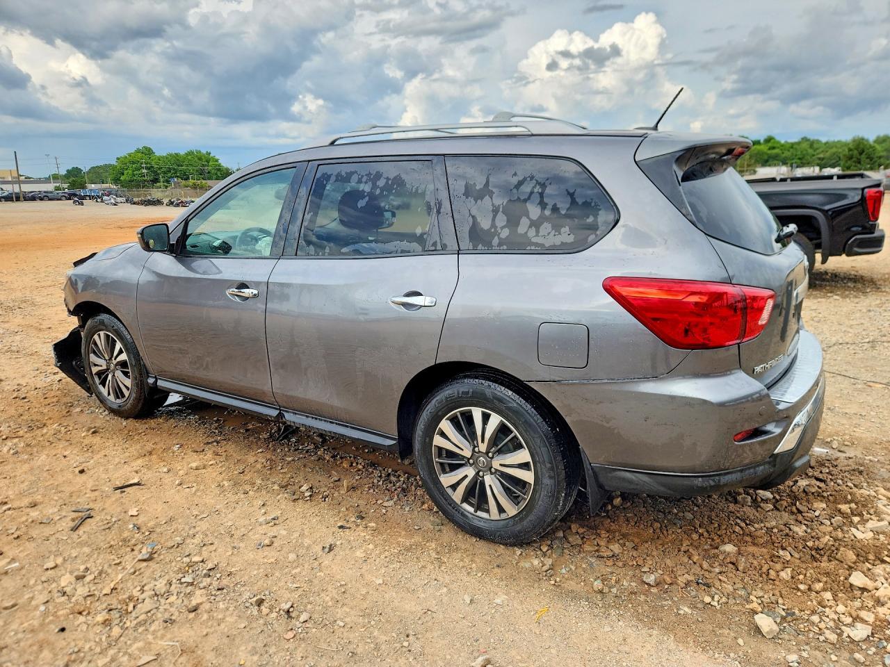 2017 Nissan Pathfinder Sv - Фото 2