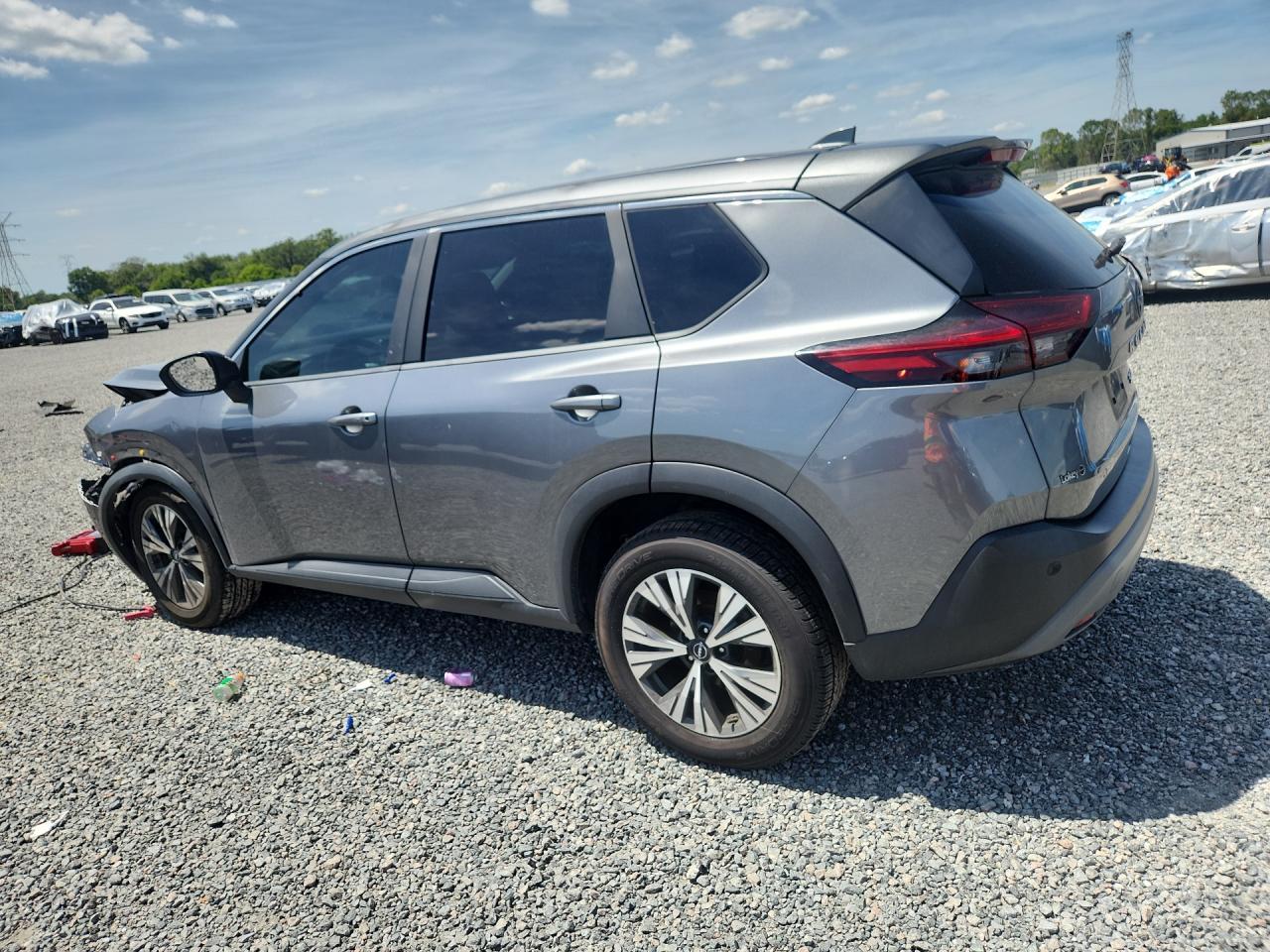 2023 Nissan Rogue - Фото 2
