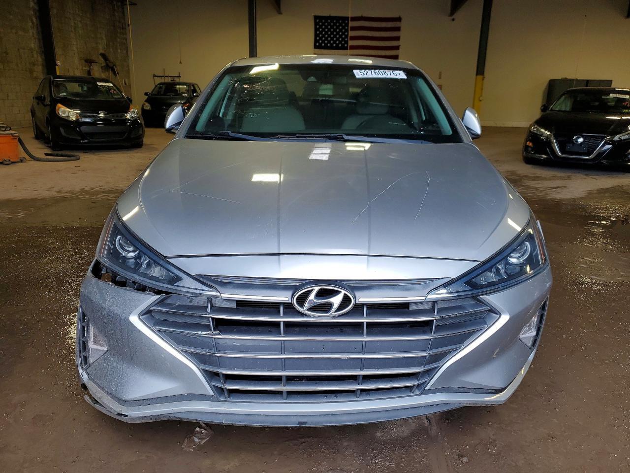 2020 Hyundai Elantra Se - Image 5
