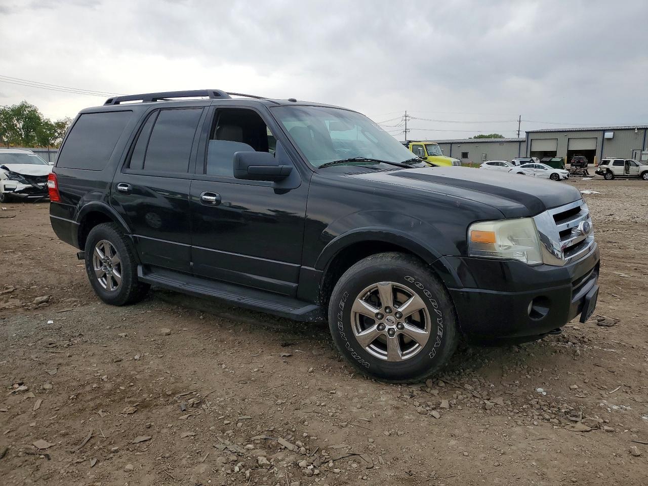 2011 Ford Expedition Xlt - Image 4