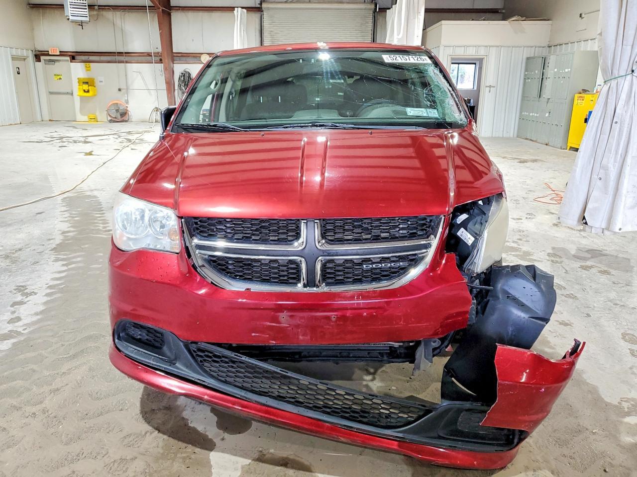 2011 Dodge Grand Caravan Express - Image 5