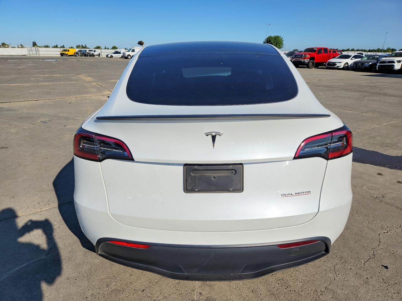2024 Tesla Model Y - Фото 6