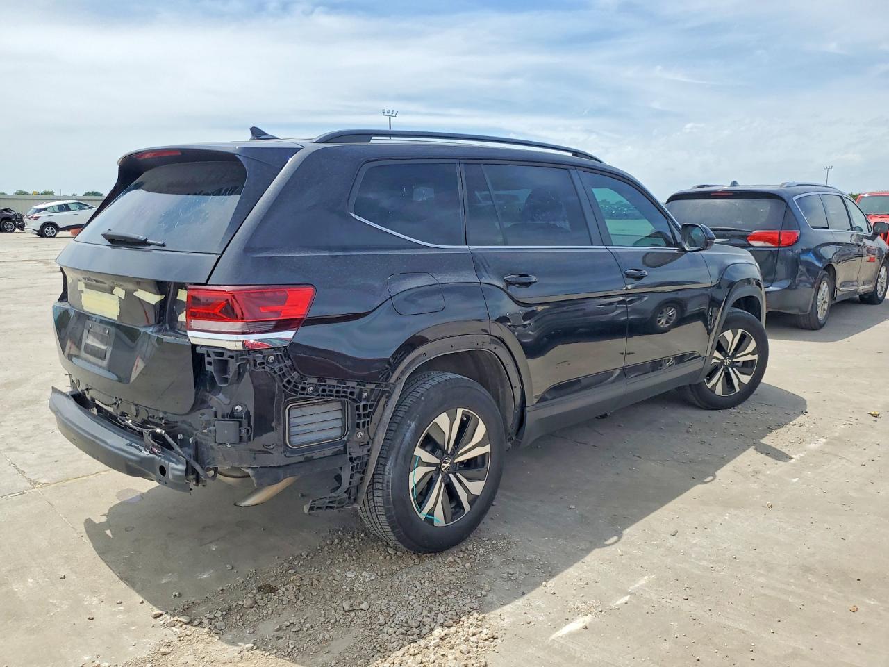 2024 Volkswagen Atlas Se - Фото 3