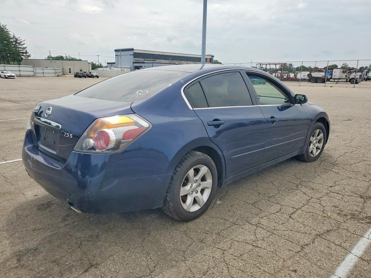 2009 Nissan Altima 2.5 - Image 3
