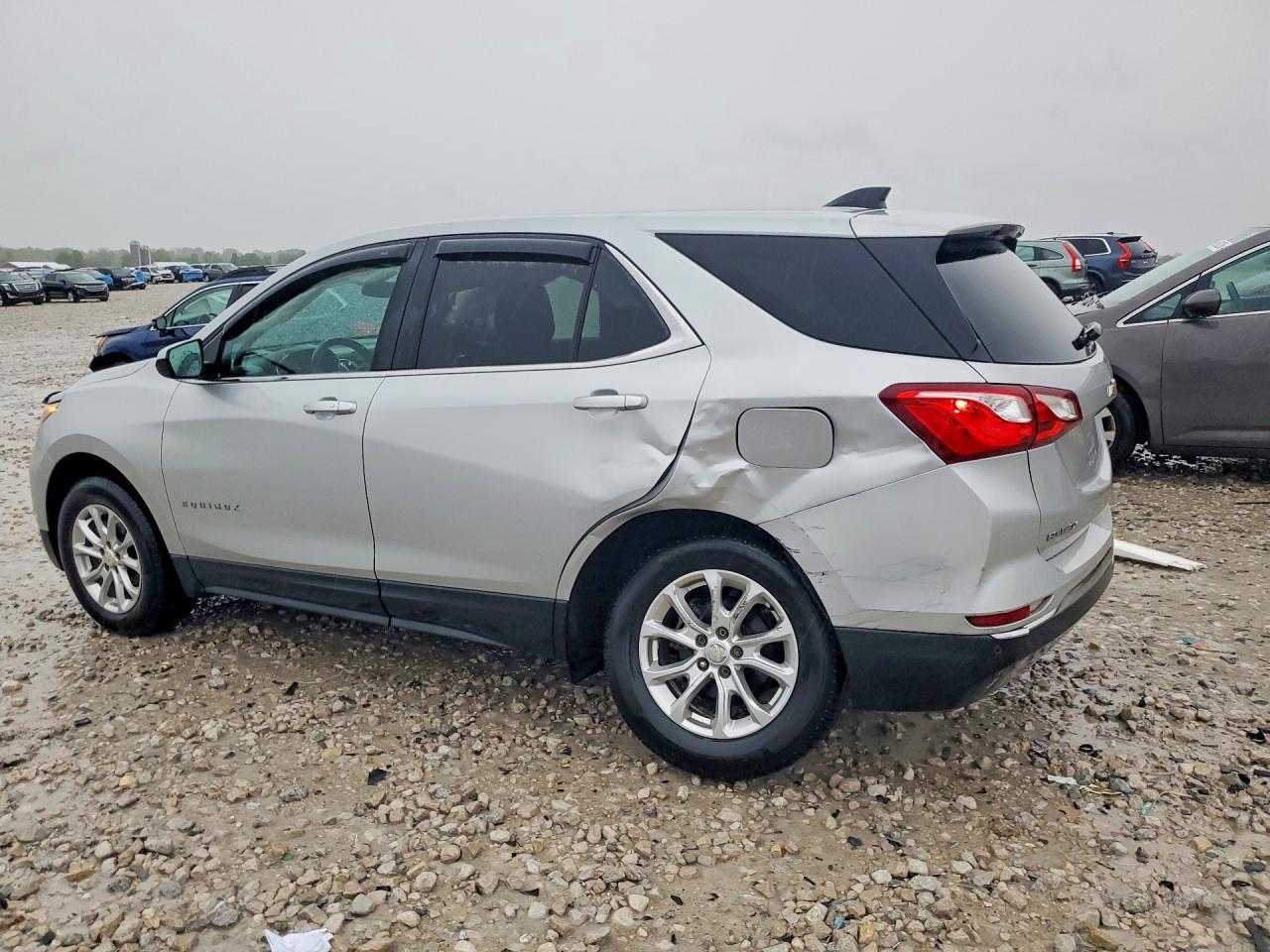 2020 Chevrolet Equinox Lt - Фото 2
