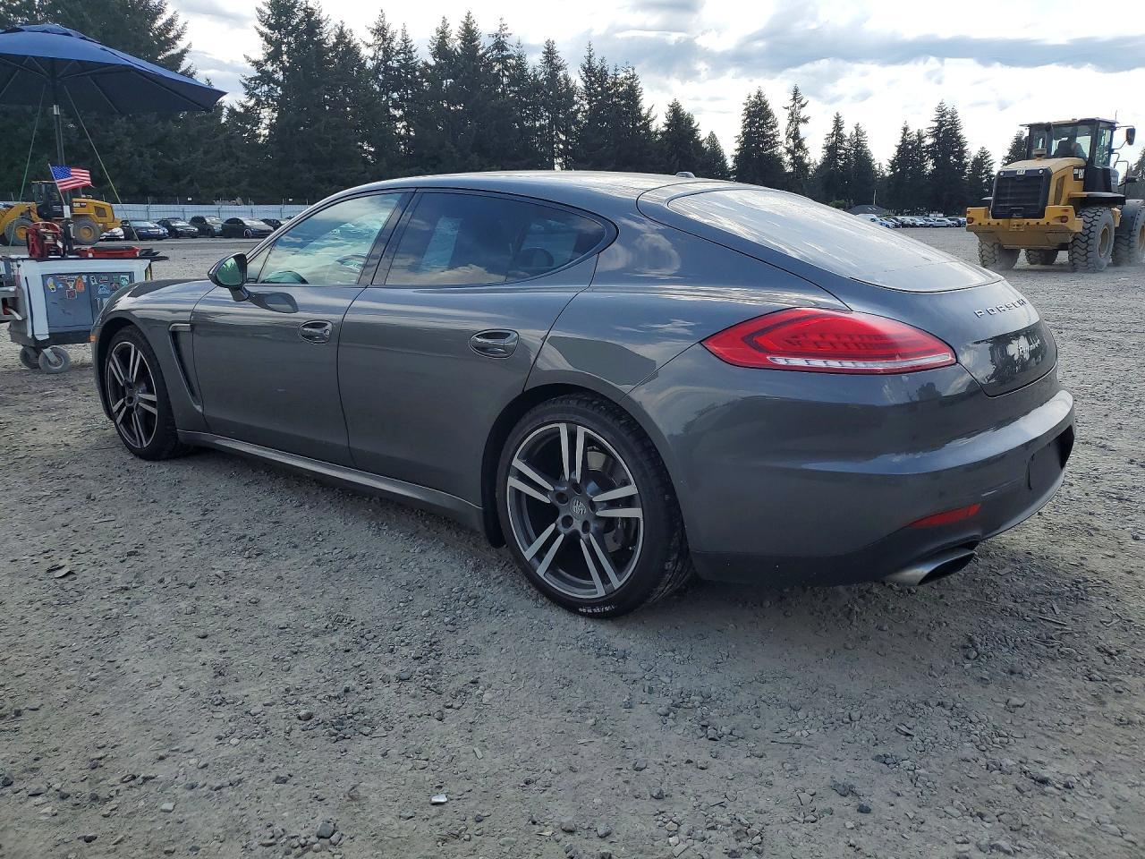 2014 Porsche Panamera 2 - Image 2