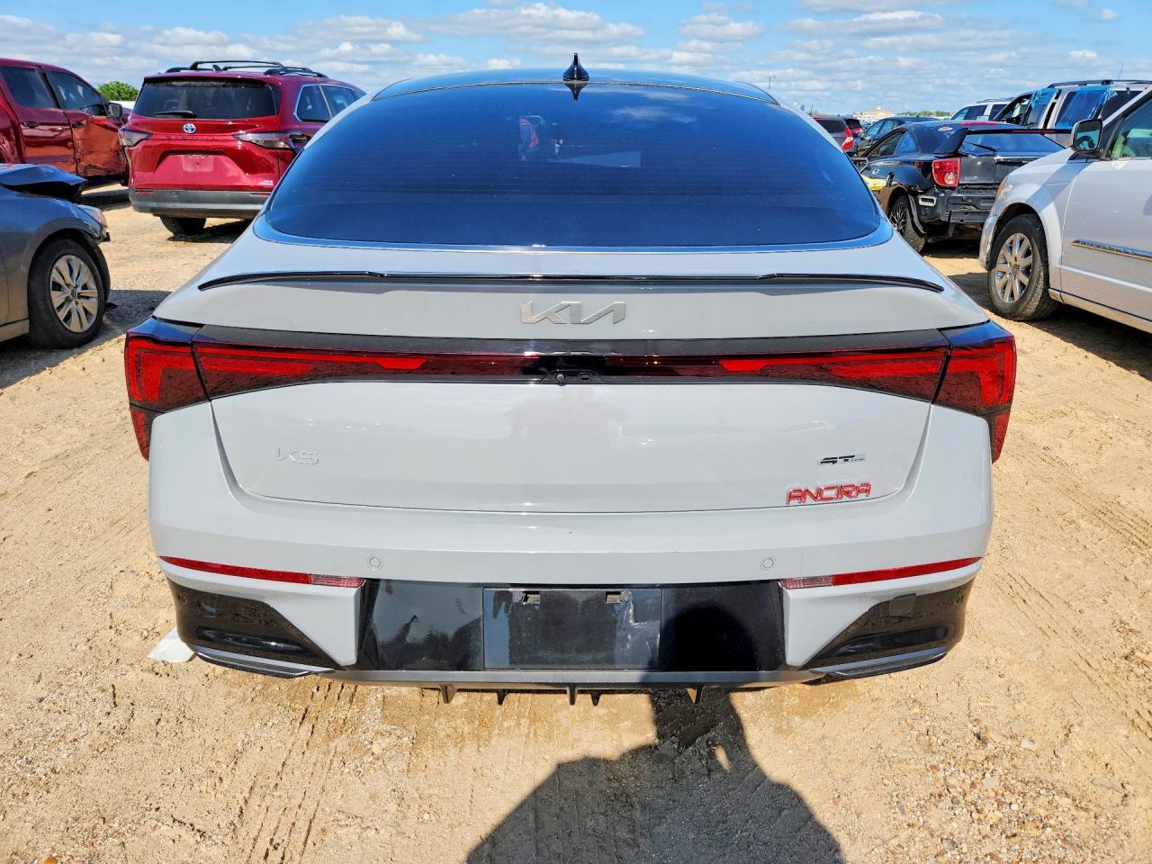 2025 Kia K5 Gt Line - Image 6