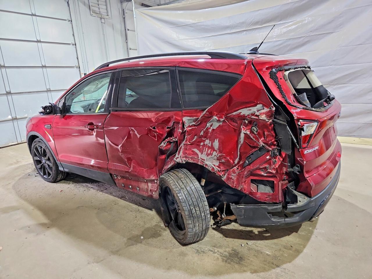 2018 Ford Escape Se - Фото 2