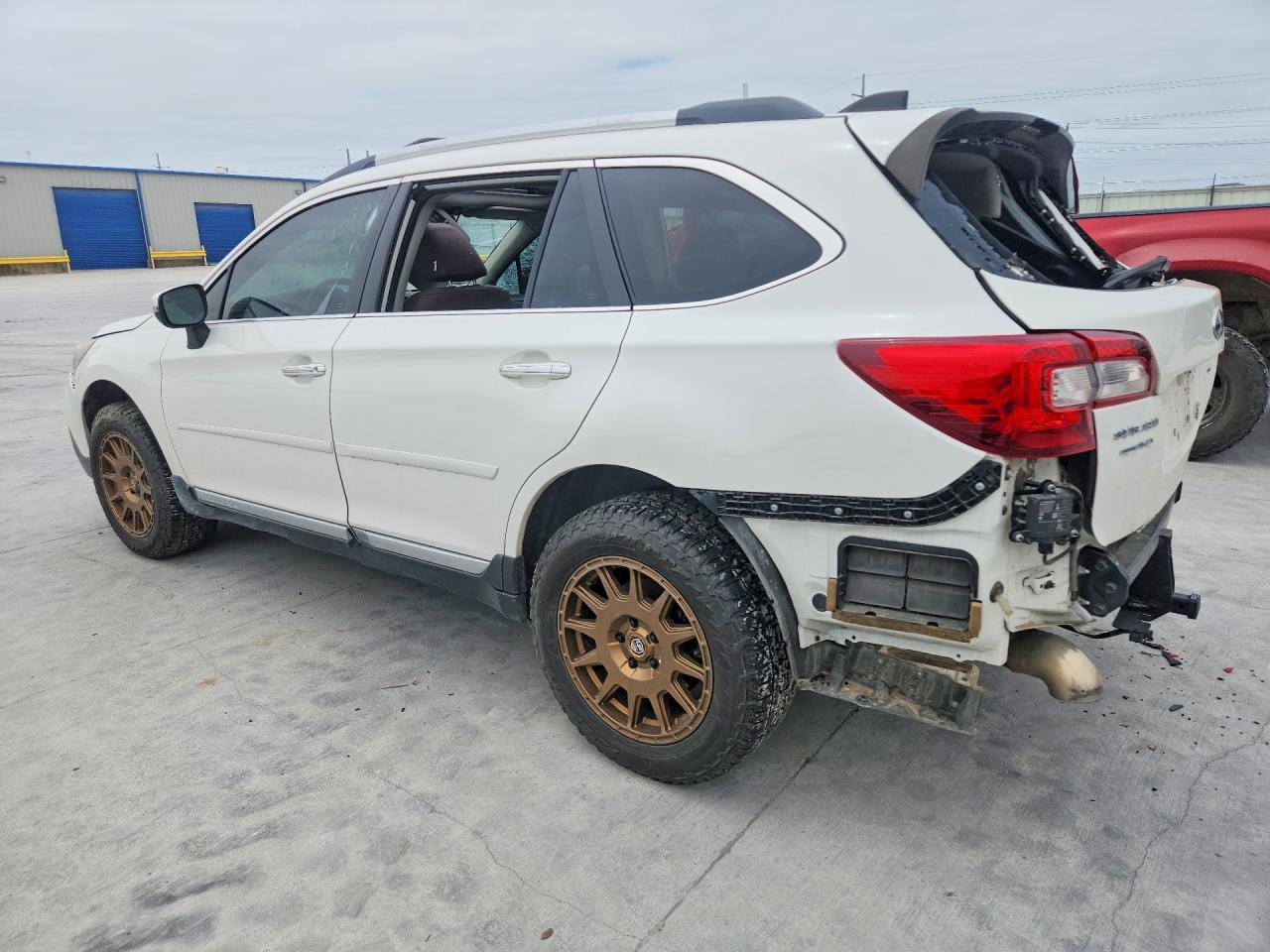 2019 Subaru Outback Touring - Фото 2