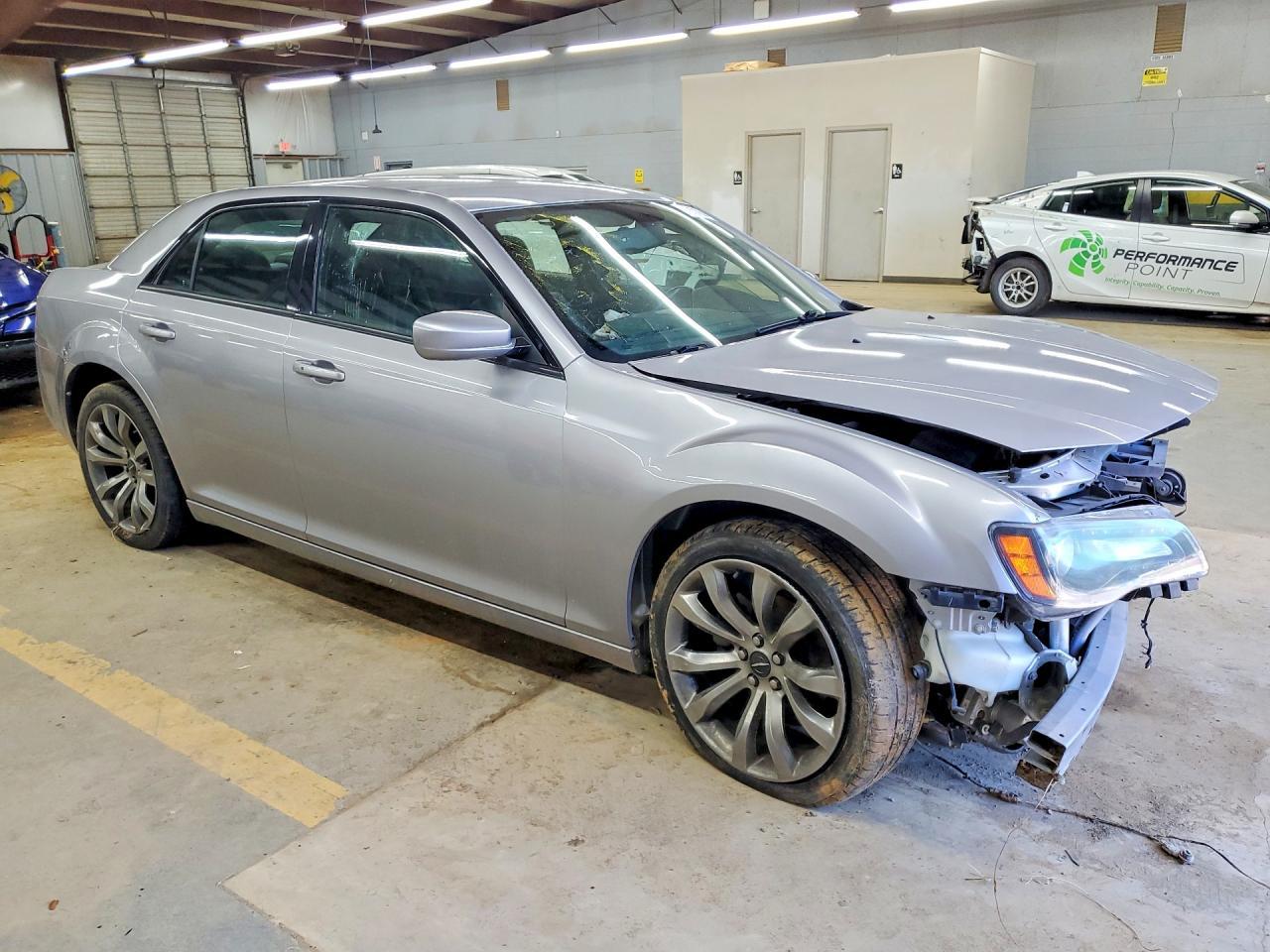 2014 Chrysler 300 S - Image 4