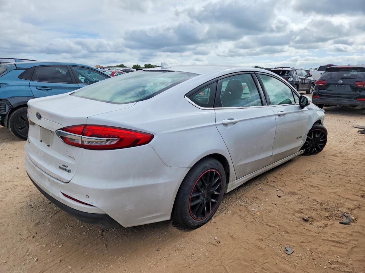 2019 Ford Fusion Se - Image 3