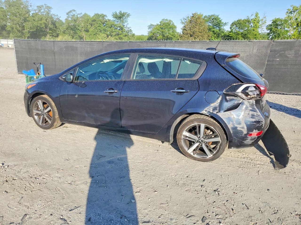 2017 Kia Forte - Image 2