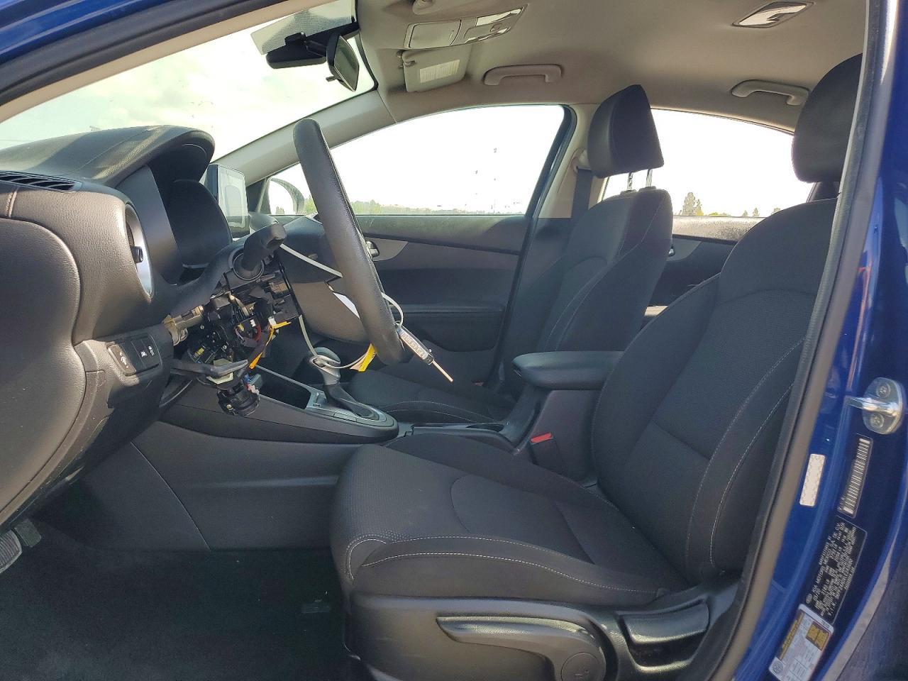 2020 Kia Forte Lxs - Image 7
