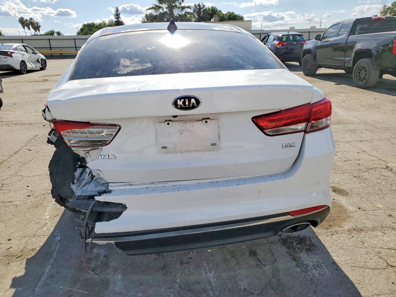 2016 Kia Optima Ex - Image 6