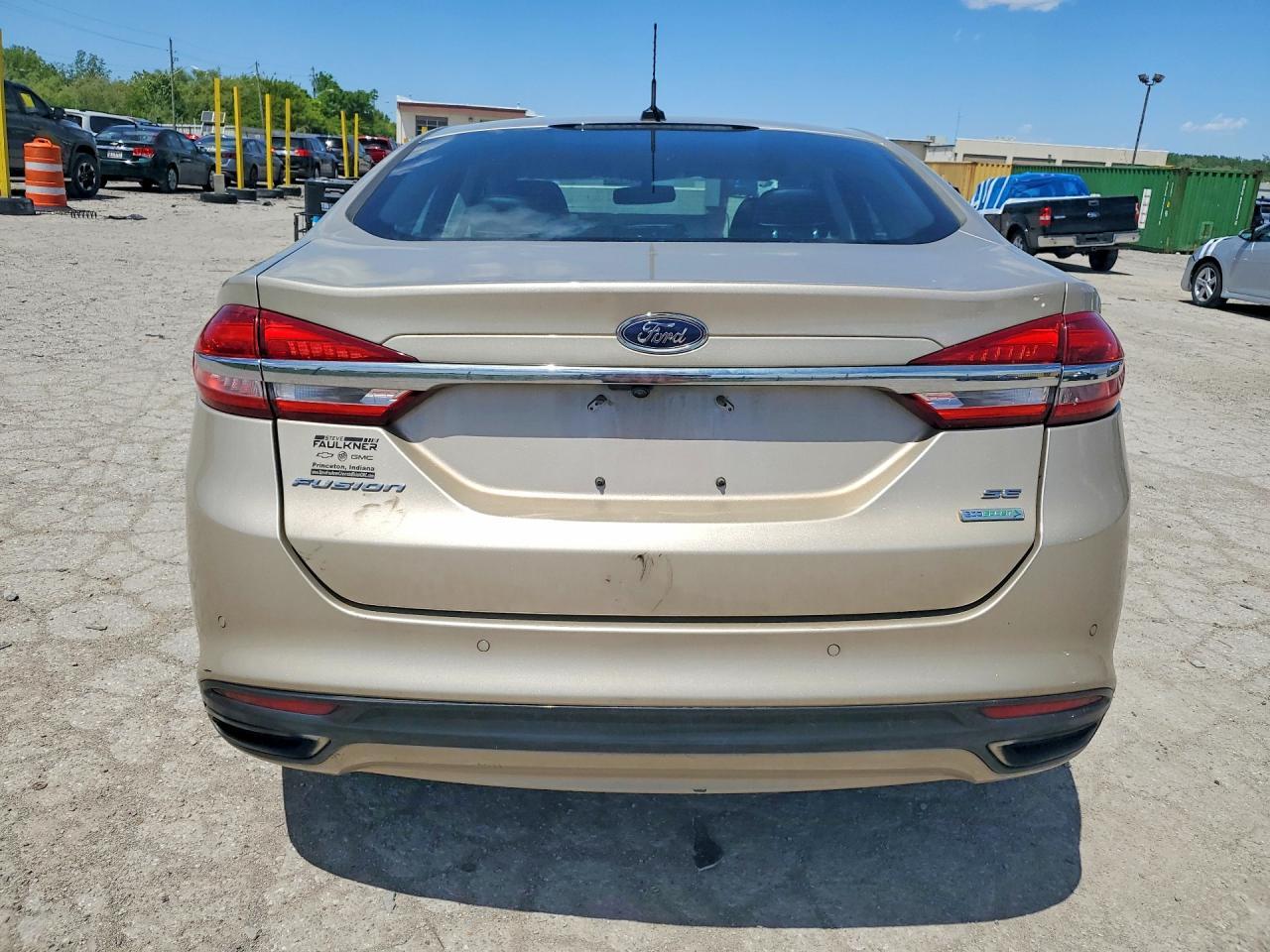2017 Ford Fusion Se - Фото 6