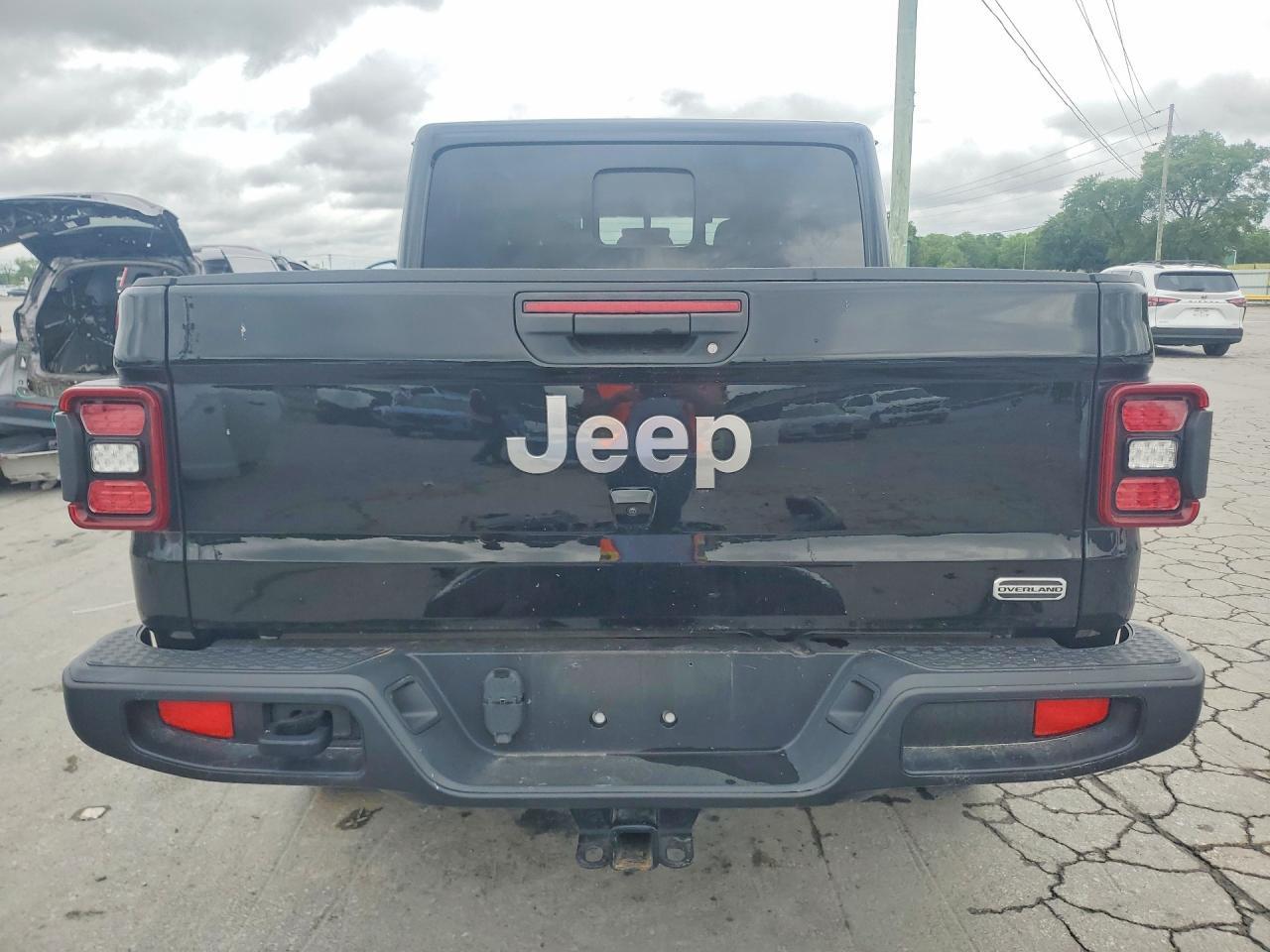2022 Jeep Gladiator Overland - Image 6