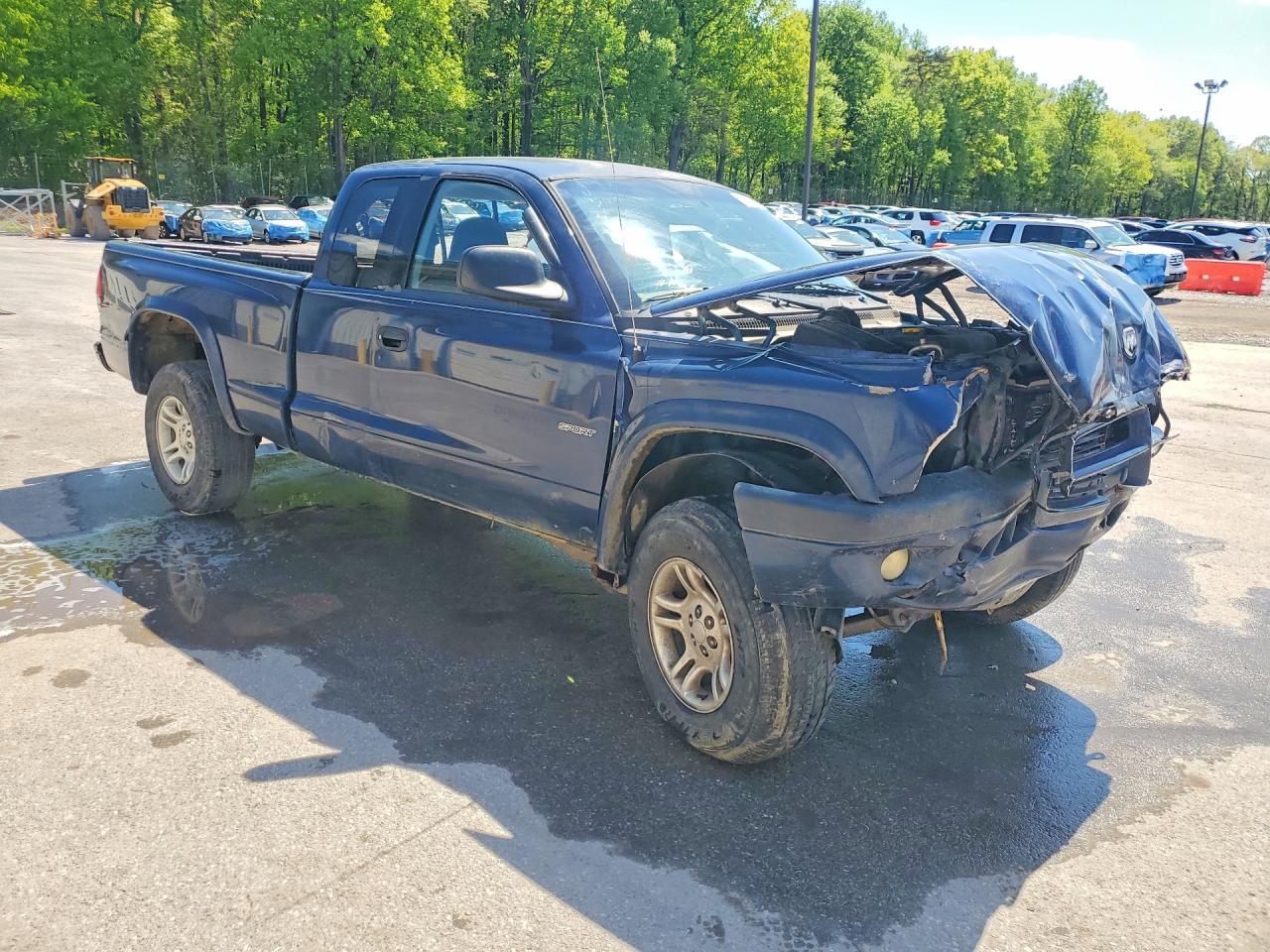 2002 Dodge Dakota Sport - Image 4