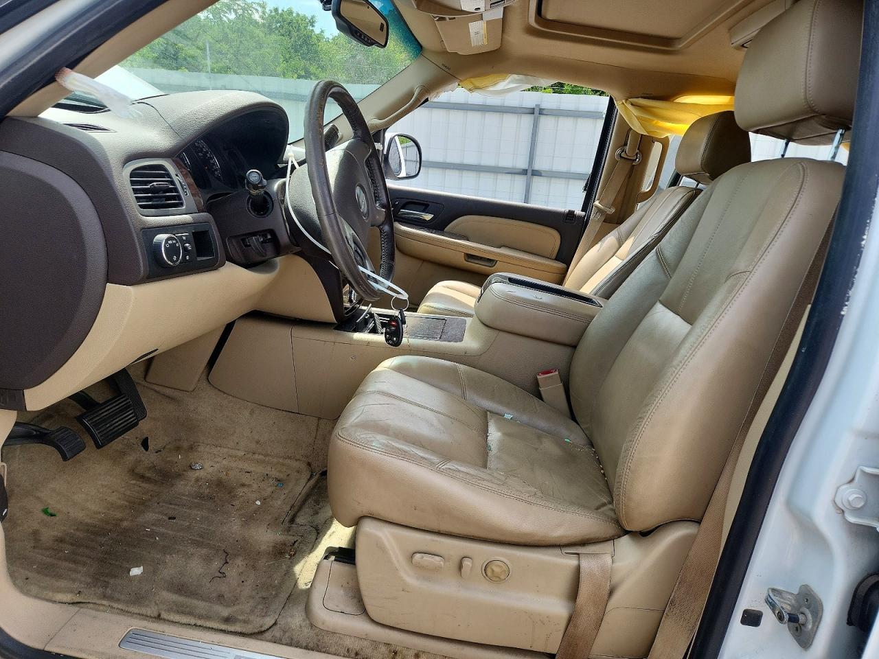 2008 GMC Yukon Denali - Фото 7