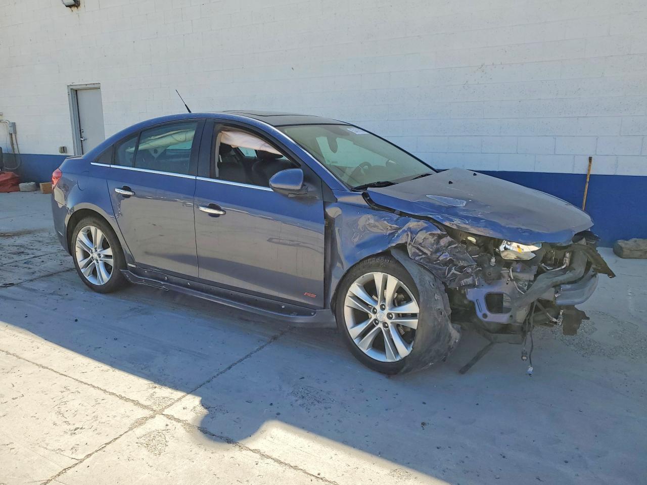 2013 Chev Cruze - Фото 4