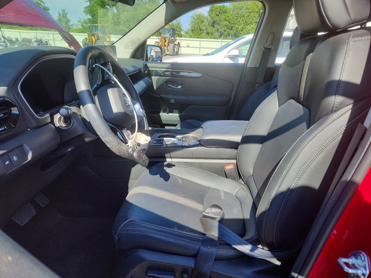 2025 Honda Pilot Touring - Image 7
