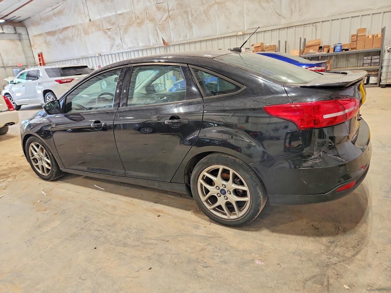 2015 Ford Focus Se - Image 2