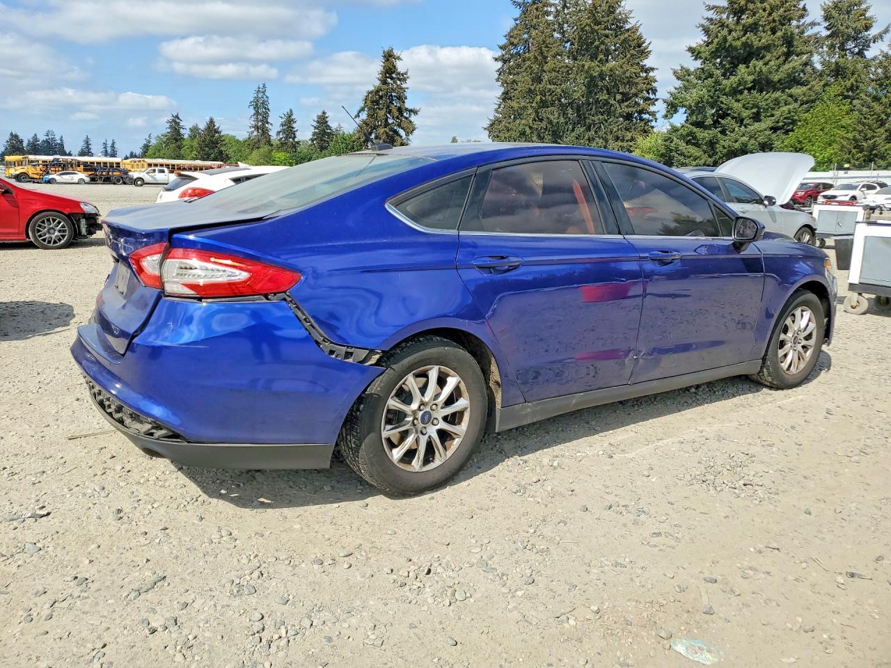 2016 Ford Fusion S - Image 3